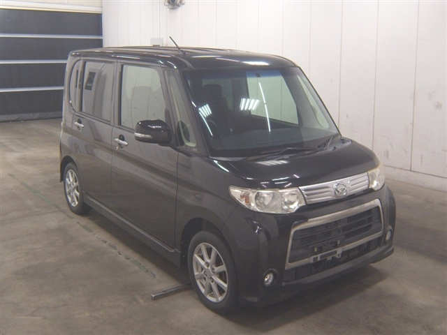 DAIHATSU TANTO — фото