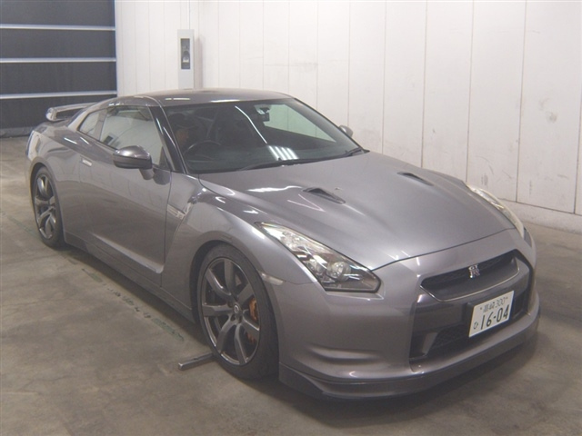 NISSAN GT R — фото