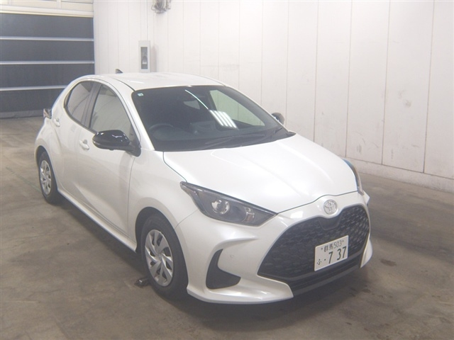 TOYOTA YARIS — фото