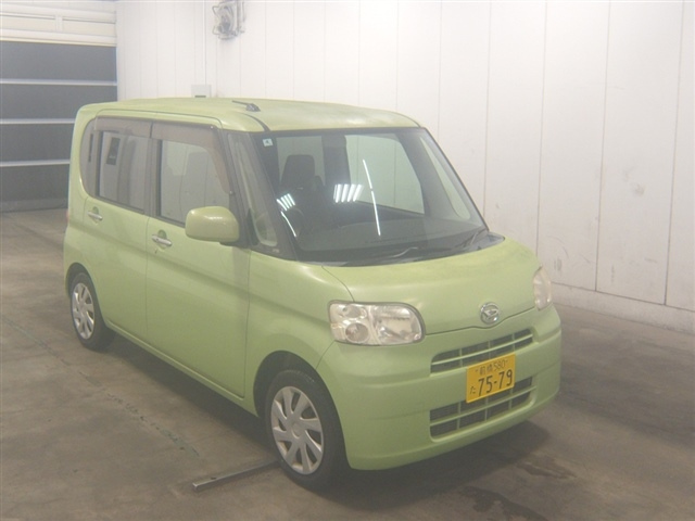 DAIHATSU TANTO — фото