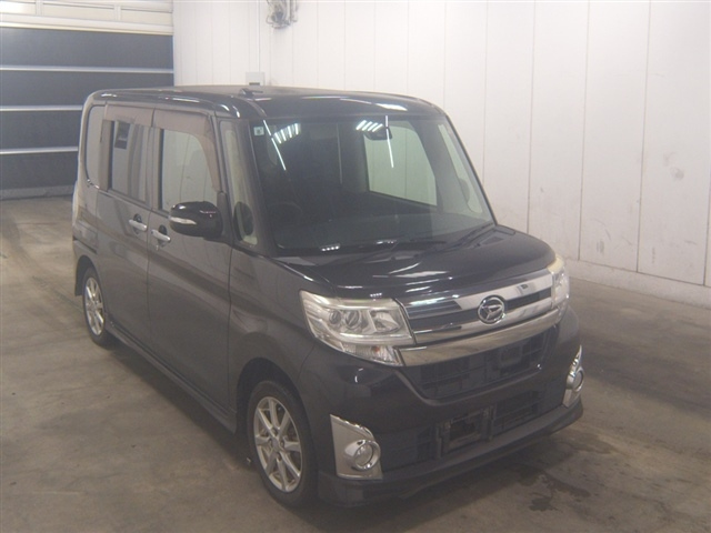 DAIHATSU TANTO — фото
