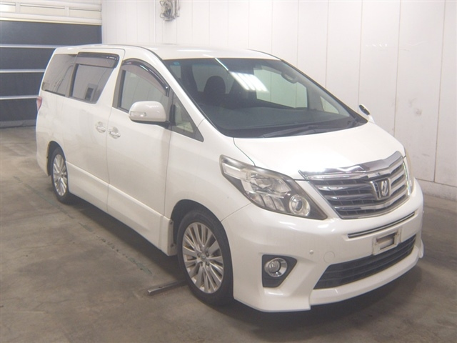 TOYOTA ALPHARD — фото