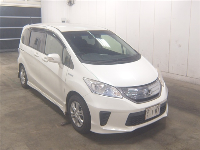 HONDA FREED — фото