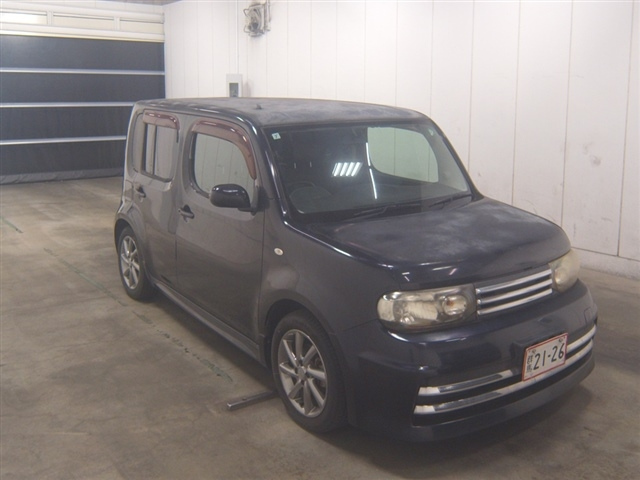 NISSAN CUBE — фото
