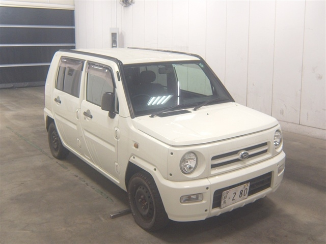 DAIHATSU NAKED — фото