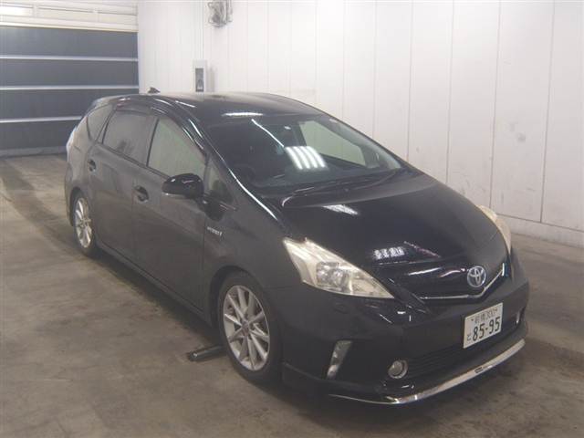 TOYOTA PRIUS — фото
