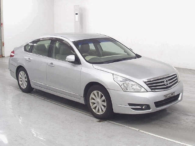NISSAN TEANA — фото