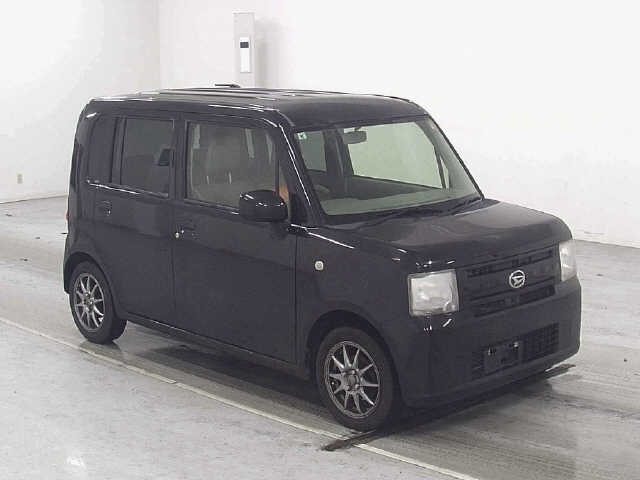 DAIHATSU MOVE — фото