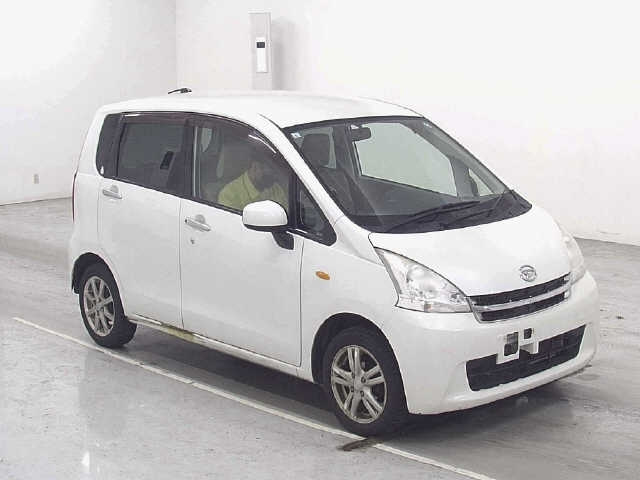 DAIHATSU MOVE — фото