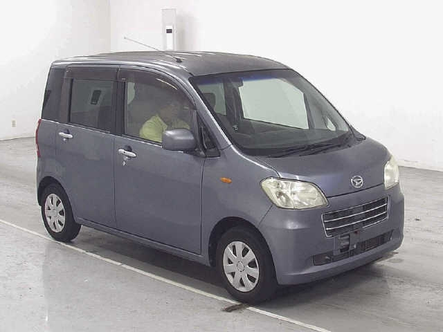 DAIHATSU TANTO — фото