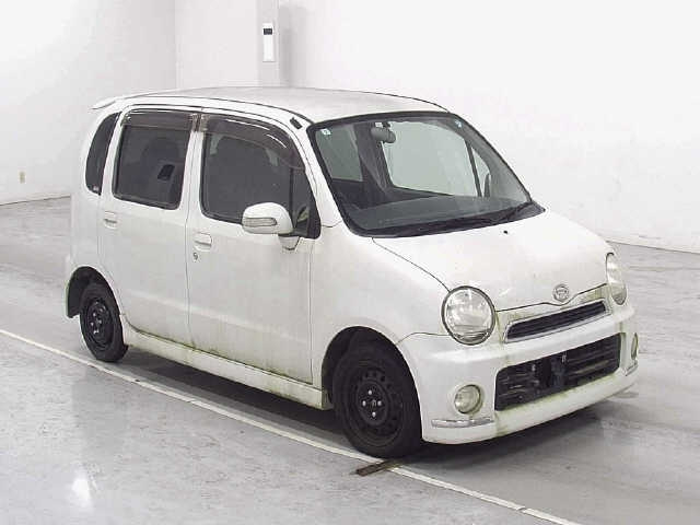 DAIHATSU MOVE — фото