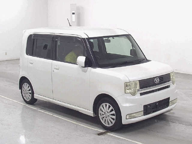 DAIHATSU MOVE — фото