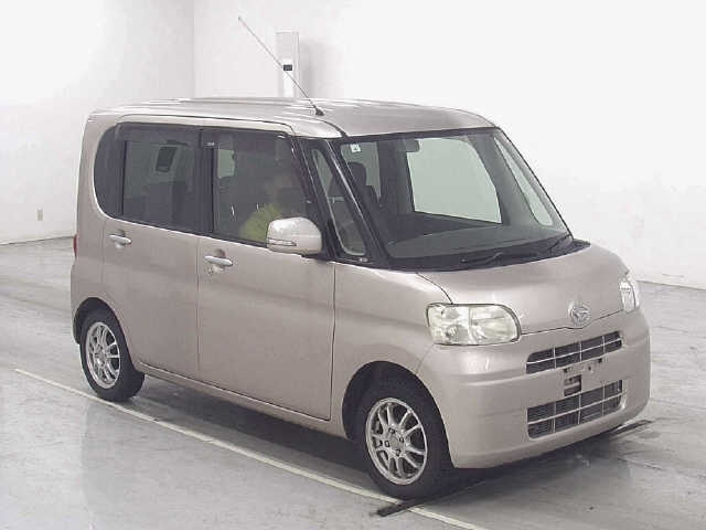 DAIHATSU TANTO — фото