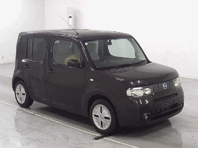 NISSAN CUBE — фото