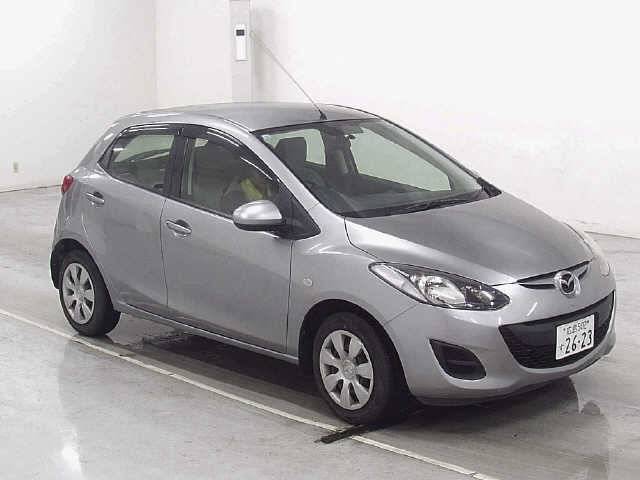 MAZDA DEMIO — фото