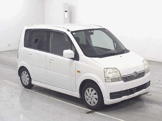 DAIHATSU MOVE — фото