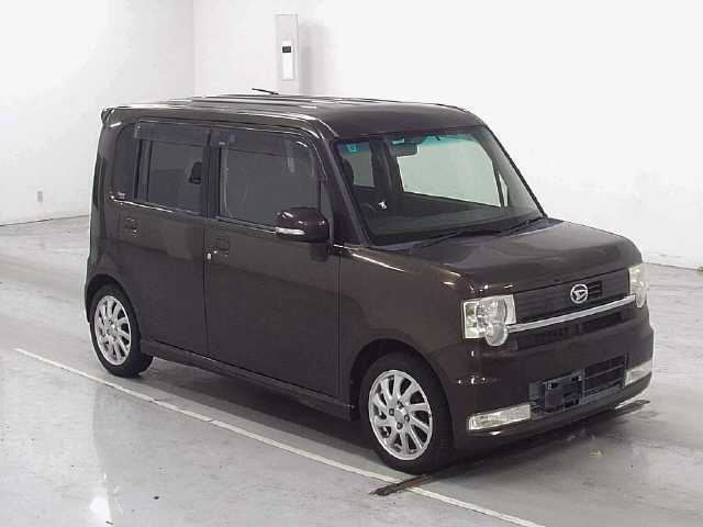 DAIHATSU MOVE — фото