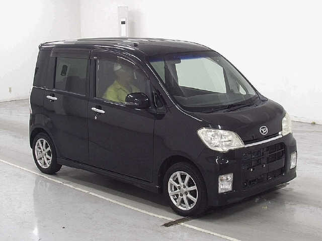 DAIHATSU TANTO — фото