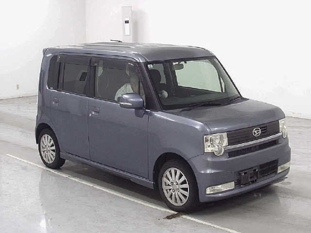 DAIHATSU MOVE — фото