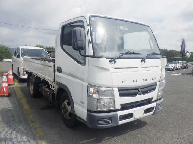 MITSUBISHI CANTER — фото