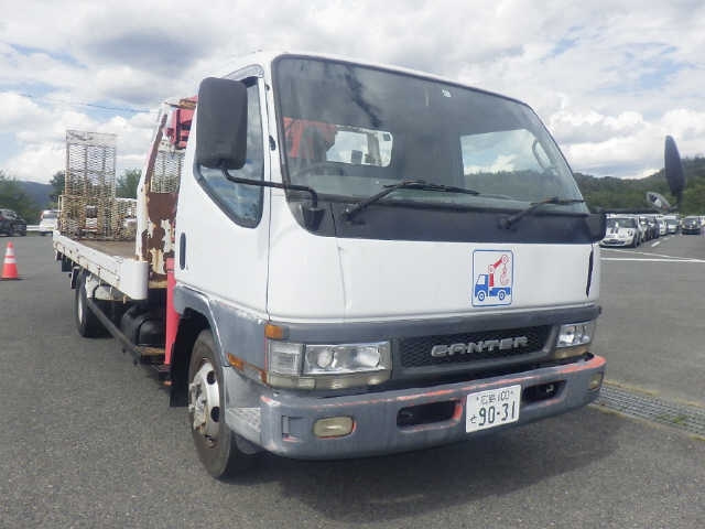 MITSUBISHI CANTER — фото