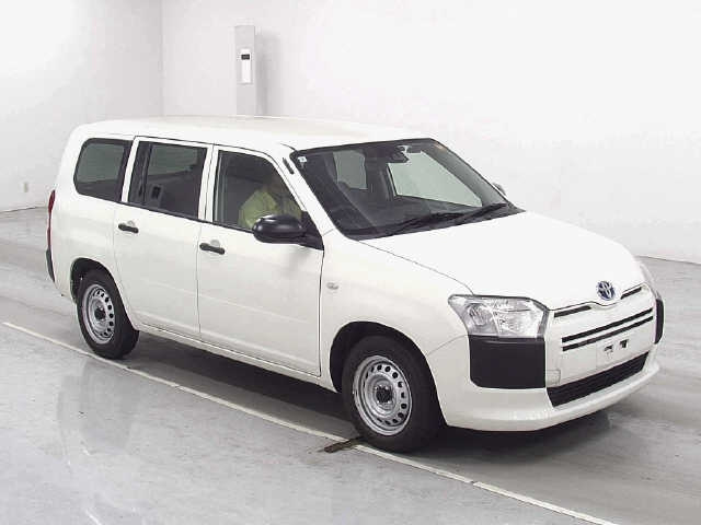TOYOTA PROBOX — фото