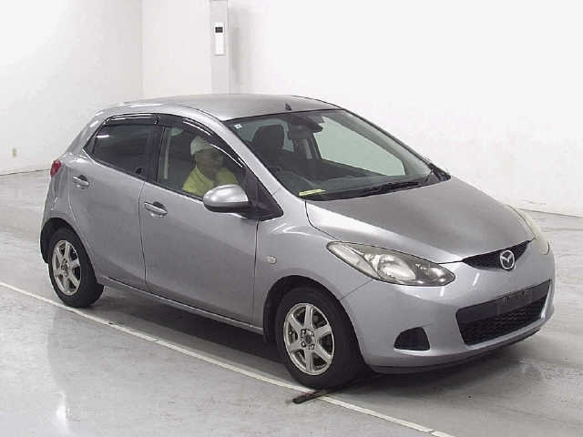 MAZDA DEMIO — фото