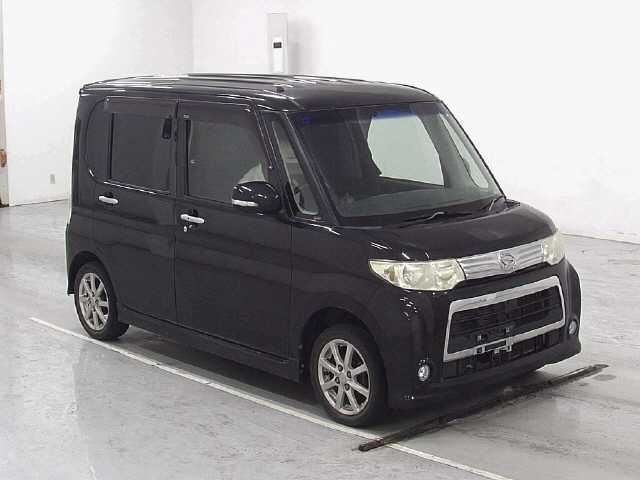 DAIHATSU TANTO — фото