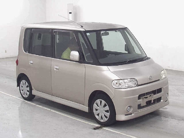 DAIHATSU TANTO — фото