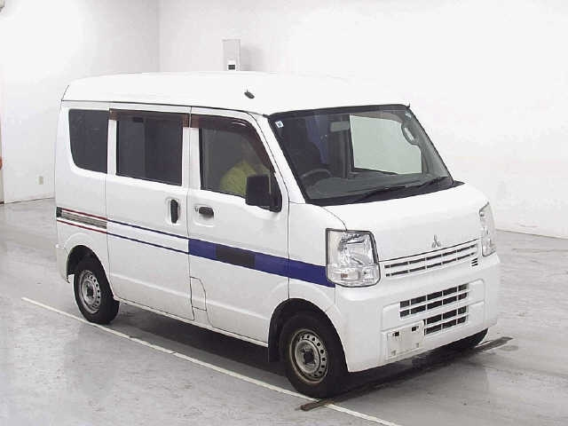 MITSUBISHI MINICAB — фото