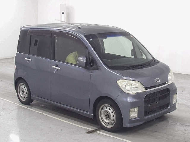 DAIHATSU TANTO — фото