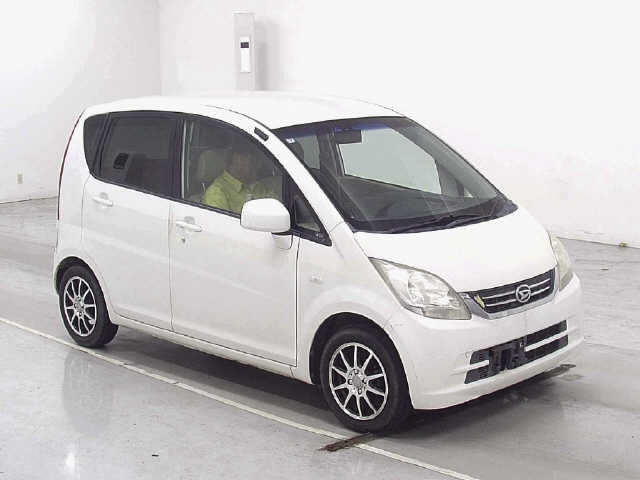 DAIHATSU MOVE — фото