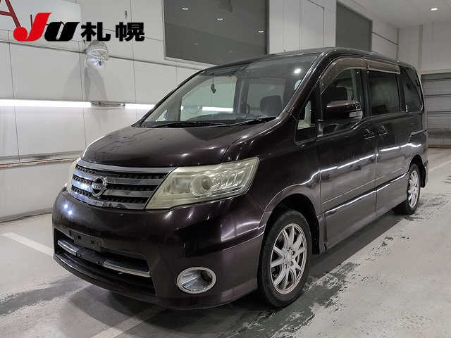 NISSAN SERENA — фото