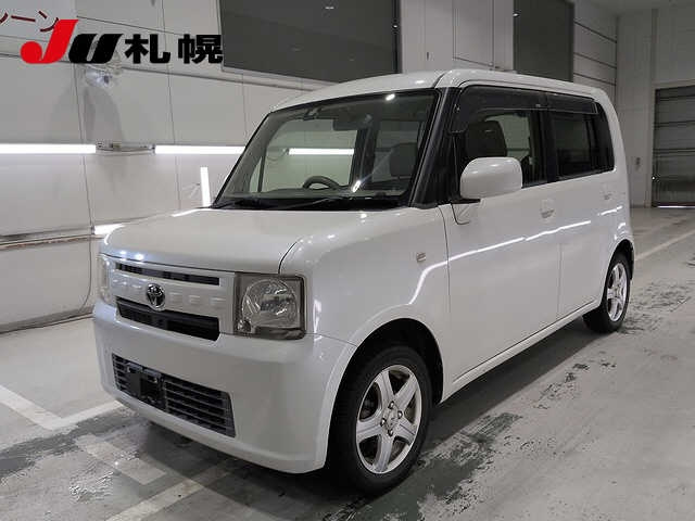 TOYOTA PIXIS — фото