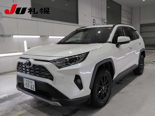 TOYOTA RAV4 — фото