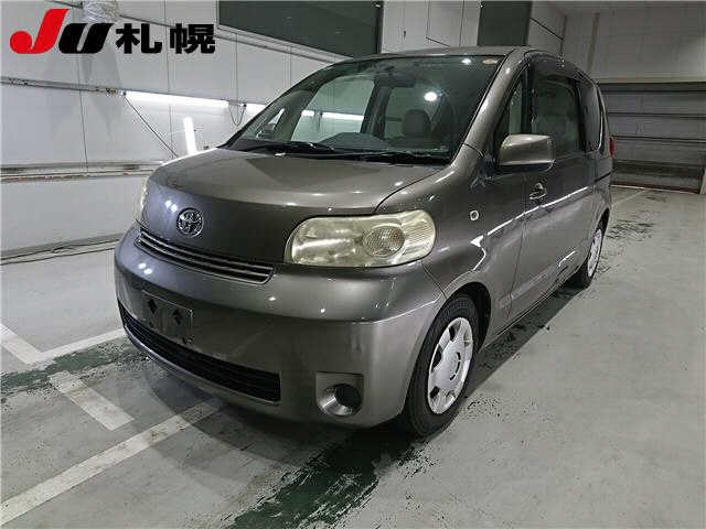 TOYOTA PORTE — фото