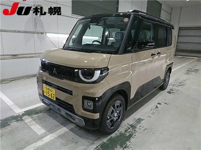 MITSUBISHI DELICA — фото