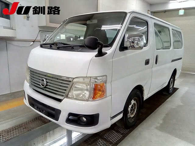 NISSAN CARAVAN — фото
