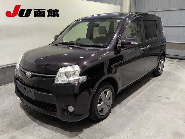 TOYOTA SIENTA — фото