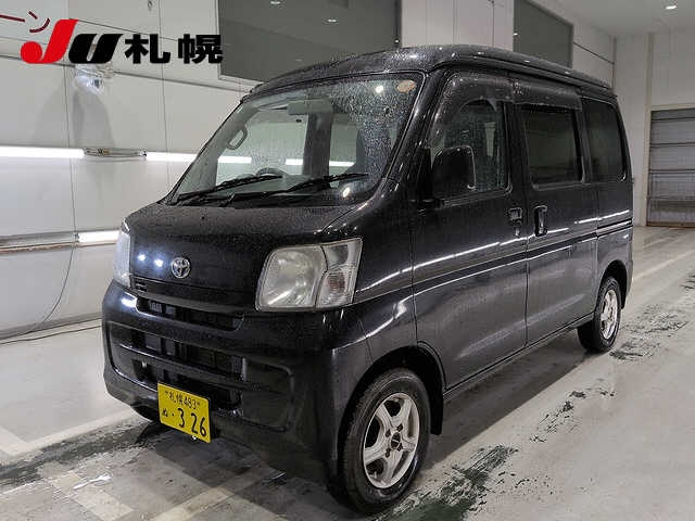 TOYOTA PIXIS — фото