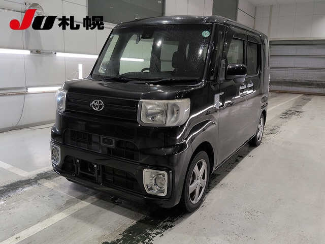 TOYOTA PIXIS — фото