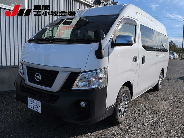 NISSAN CARAVAN — фото