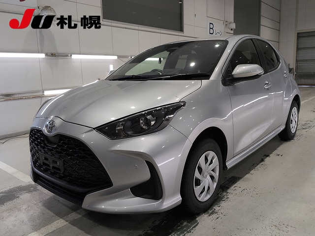 TOYOTA YARIS — фото