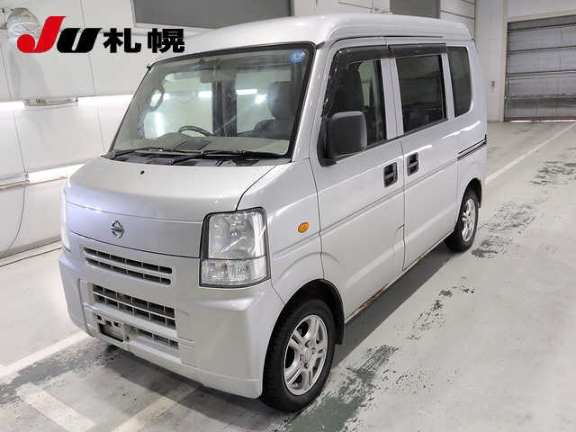 NISSAN CLIPPER — фото