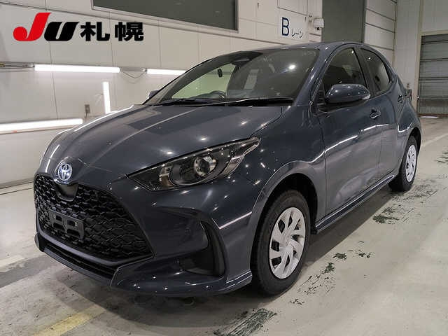 TOYOTA YARIS — фото