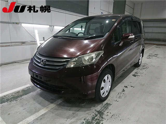 HONDA FREED — фото