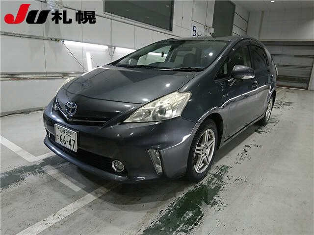 TOYOTA PRIUS — фото