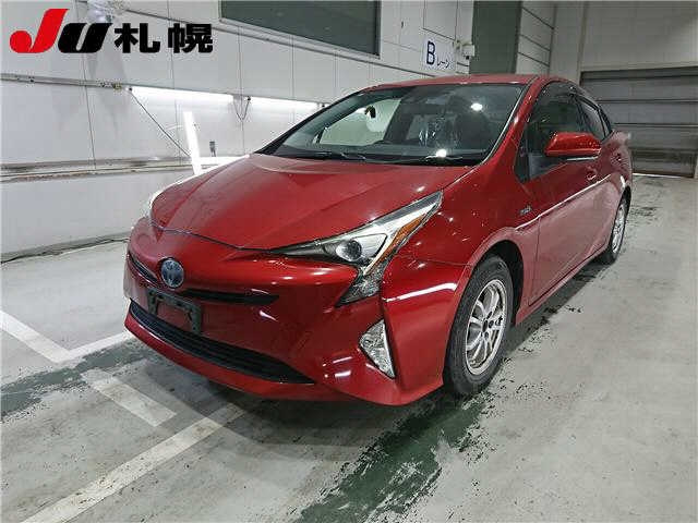 TOYOTA PRIUS — фото