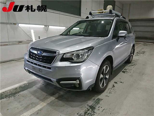 SUBARU FORESTER — фото