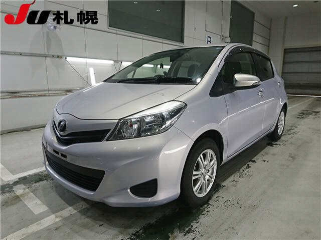 TOYOTA VITZ — фото